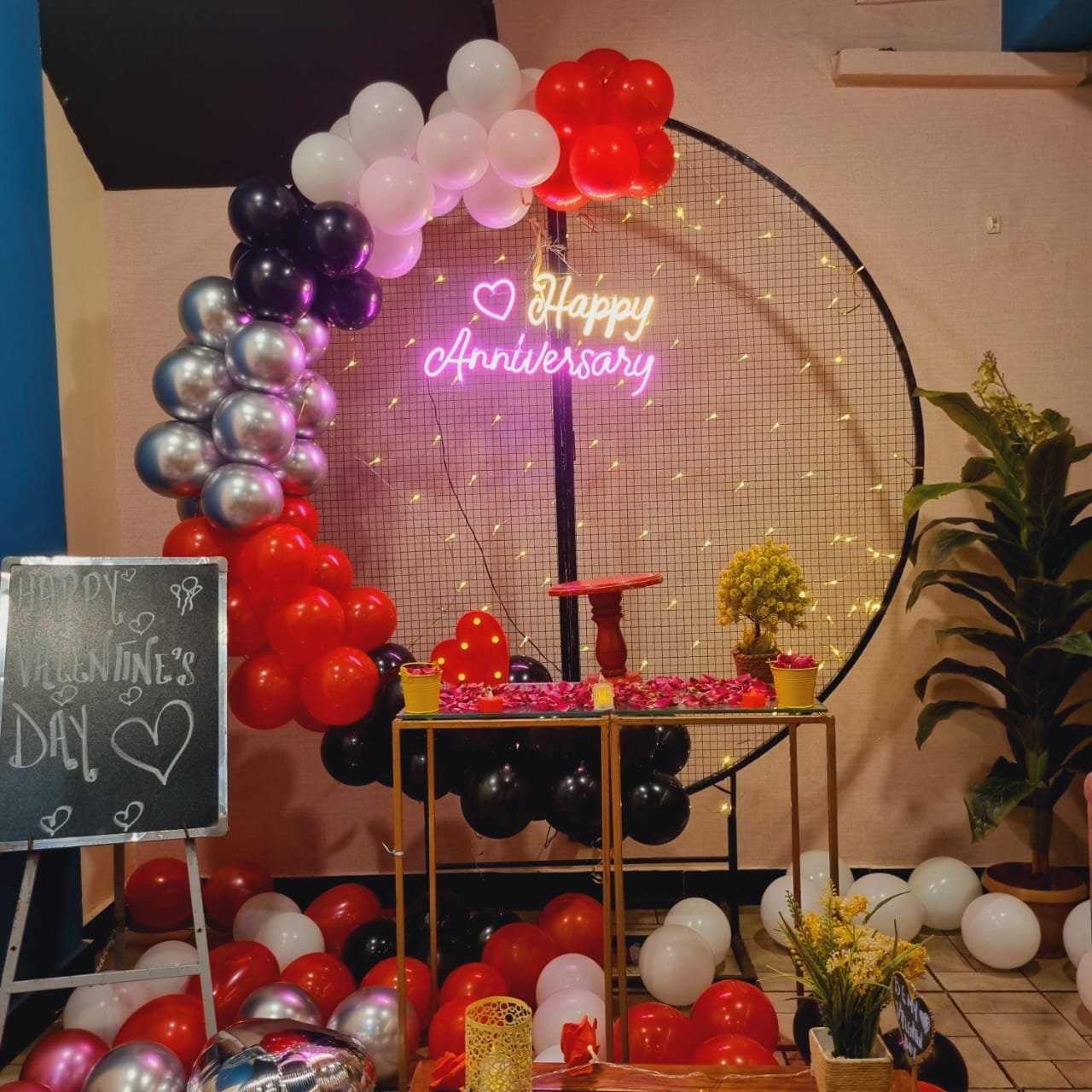 Party Room - Image 2